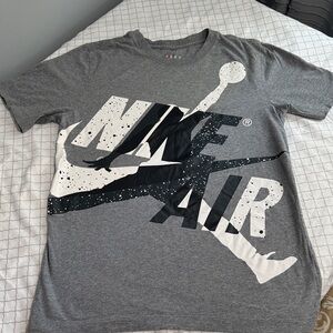 Nike Gray Short Sleeve Tee